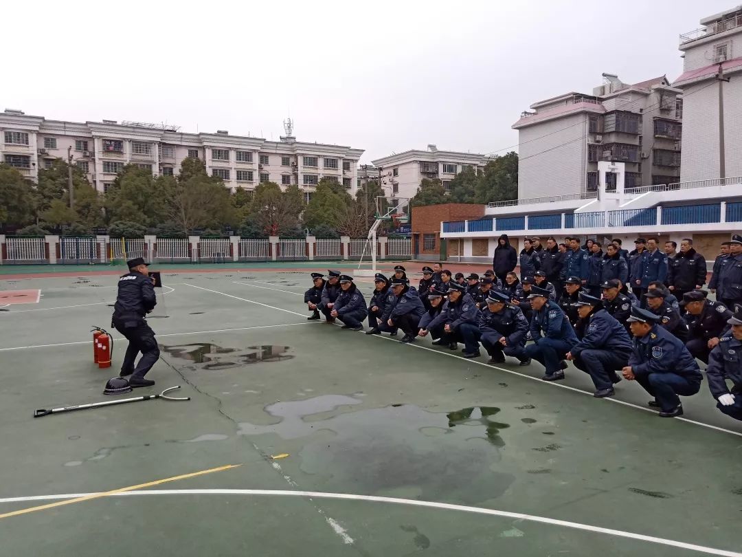 長沙紅光保安服務(wù)有限公司,長沙安保服務(wù),長沙安全服務(wù),長沙非武裝押運(yùn),勞務(wù)派遣服務(wù)