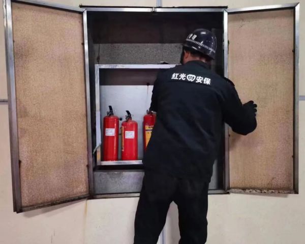 長沙紅光保安服務有限公司,長沙安保服務,長沙安全服務,長沙非武裝押運,勞務派遣服務 長沙紅光保安服務有限公司,長沙安保服務,長沙安全服務,長沙非武裝押運,勞務派遣服務